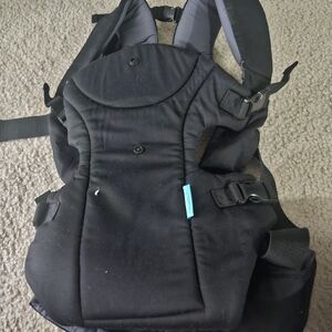 Infantino Flip 4-in-1 Convertible Carrier